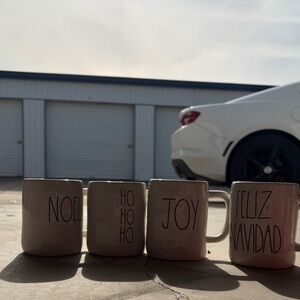 Rae Dunn Holiday Mug Set - Tan